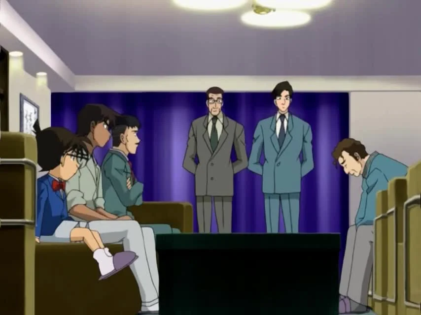 Детектив Конан OVA 06: Вперёд за пропавшим алмазом! Конан и Хэйджи против Кида!