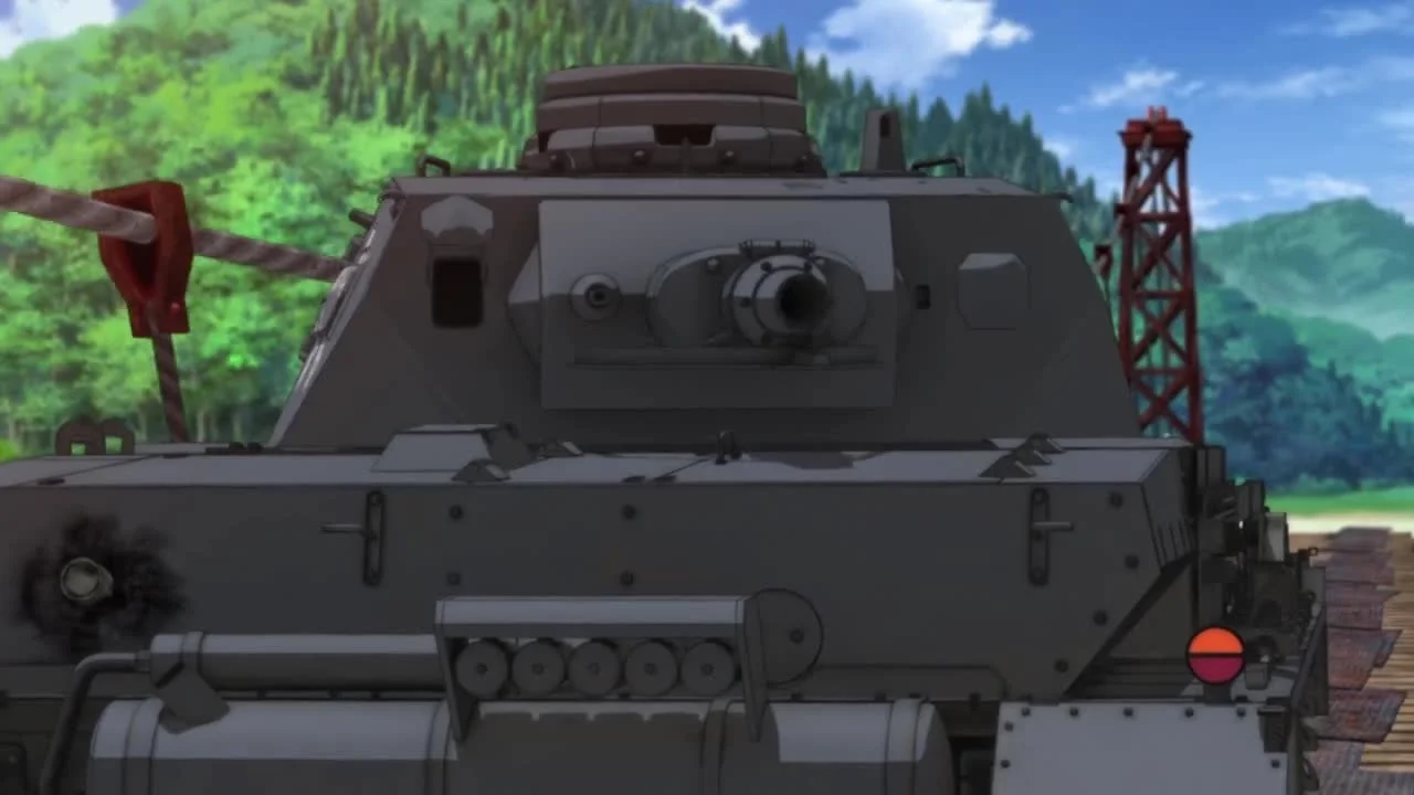 Девушки и танки: Изучаем танки с Юкари Акиямой