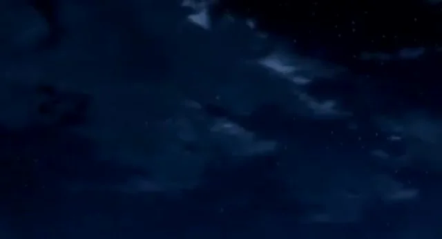 Сияющая красная звезда